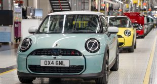 First fifth-generation MINI Cooper rolls off the production line at Plant Oxford