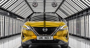 Gold-wrapped Nissan Qashqai