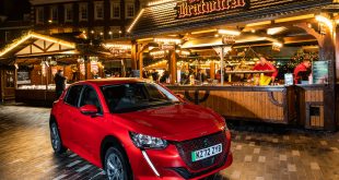 Peugeot e-208 at Christmas Market